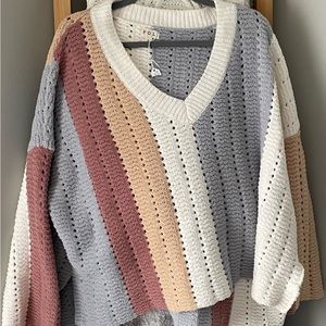 POL brand Large women's v- neck boxy sweater